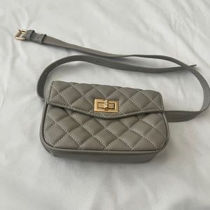 Urban Expressions, small, grey belt purse